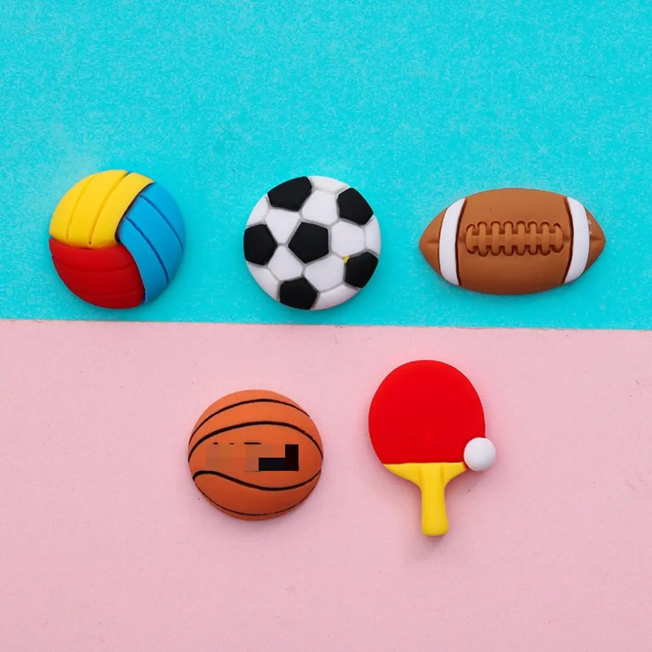 Accesorios de resina para manualidades de baloncesto y fútbol para niños, decoración de conchas de teléfono, precio barato, NCH22