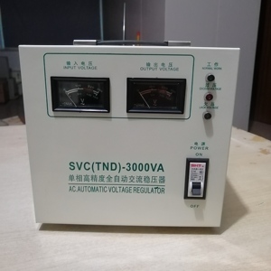 プラグ付きSVC 1000VA AC単相サーボタイプ自動電圧スタビライザー - Product Image 4