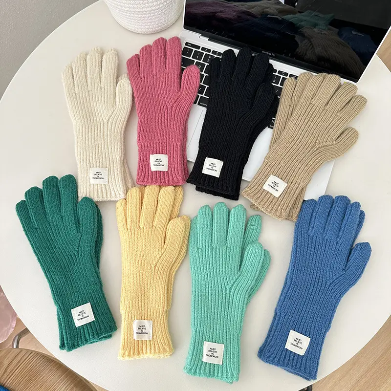 2023 новые милые студенческие перчатки с сенсорным экраном эластичные акриловые перчатки на полный палец мягкие зимние милые перчатки чистого цвета для женщин