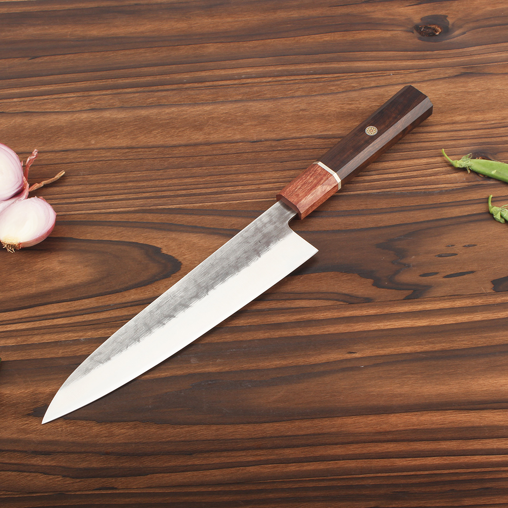 Couteau de chef 8" avec manche noir et marron