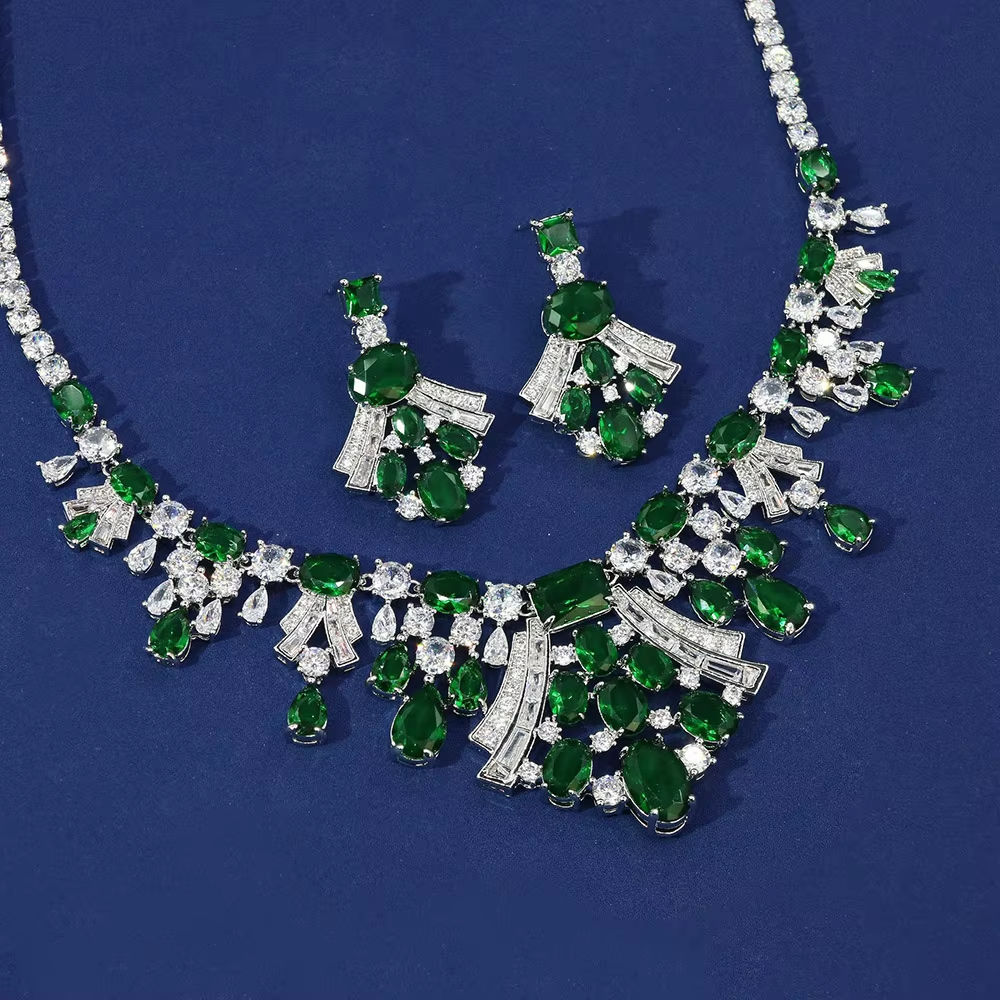 สีเขียว