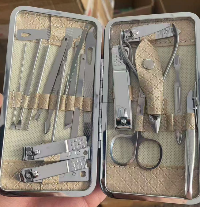 Ensemble doré 19 pièces