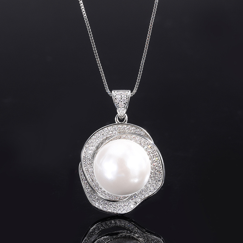White Pearl Pendant
