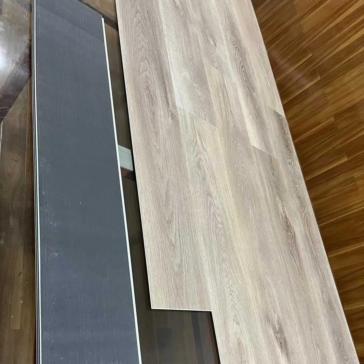 Waterproof pvc wood style Unilin Click LVT Flooring PVC Floor Tile spc Vinyl Flooring plank