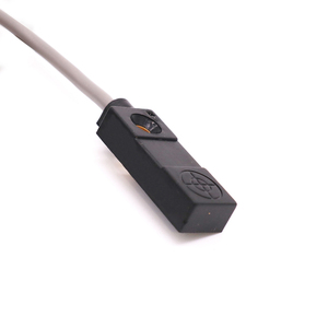 2mmセンシングマイクロスクエア近接スイッチセンサー12V24V NPN/PNPIP67近接センサー - Product Image 3