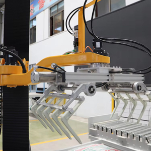 Robot paletizador de columna única para un apilamiento y carga eficiente de palés - Product Image 3