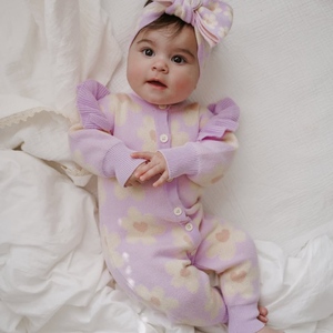 Kızlar için yüksek kalite özelleştirilmiş Customized bebek Raglan örgü omuz papatya desen fırfır Romper Snap düğmesi maç fırfır battaniye - Product Image 4