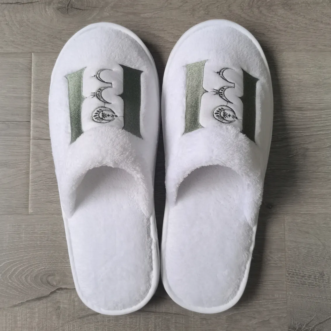 Luxury hotel slippers thickened coral velvet disposable slippers top fashion design custom logo special sale wholesale
