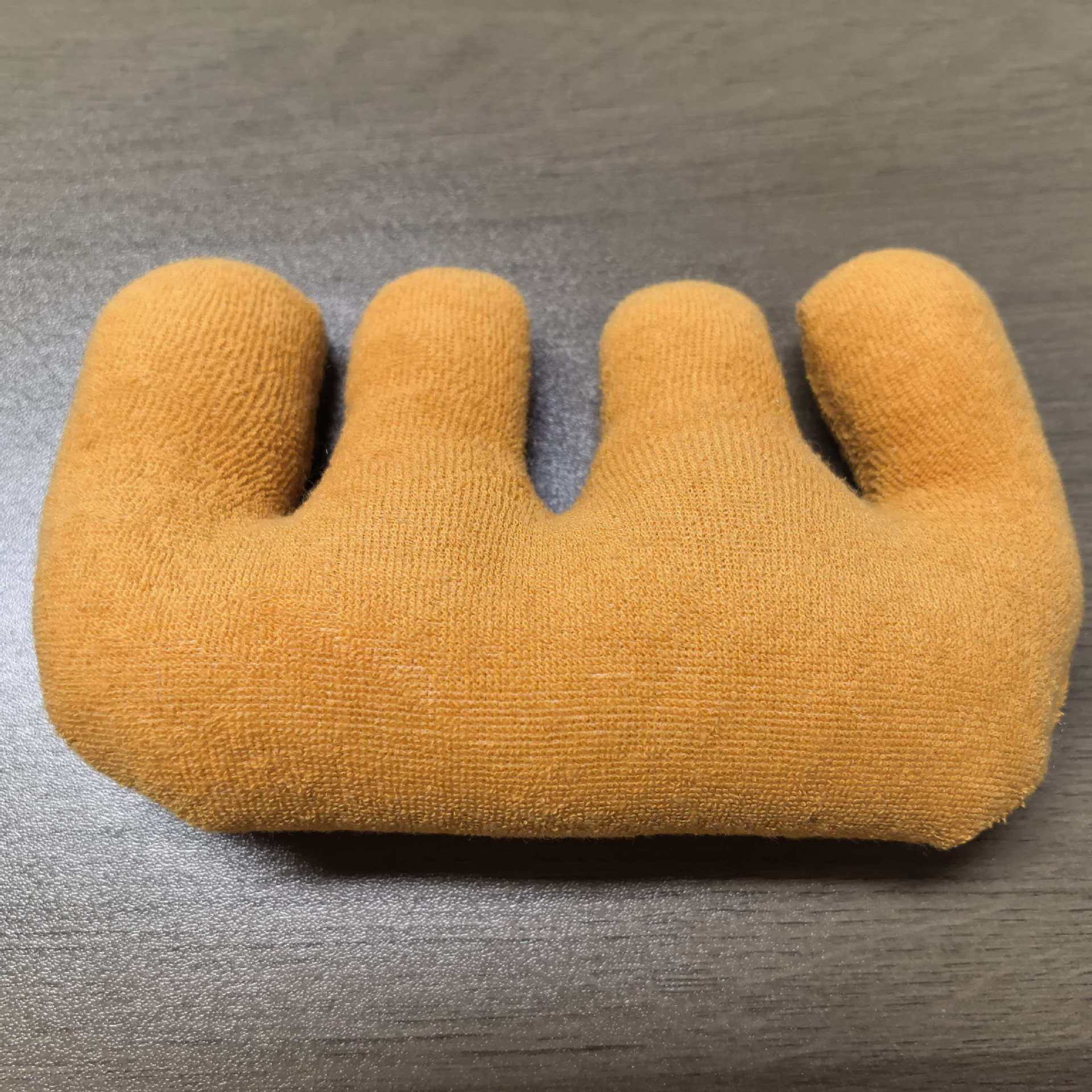 Split finger pad for four fingers - yellow