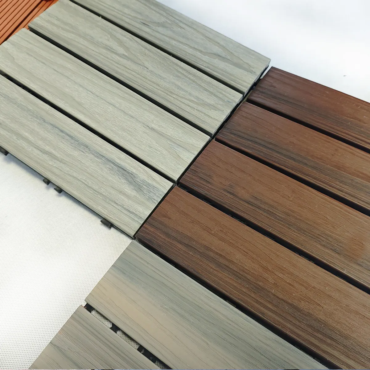 Azulejos de cubierta de Wpc para exteriores entrelazados de alta calidad FOJU/cubierta de madera tamaño 300X300 Mm balcón jardín terraza Patio cubierta