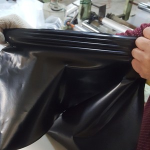 Balık gölet astar astar HDPE su rezervuar tarım su geçirmez <span class=keywords><strong>45</strong></span> <span class=keywords><strong>mil</strong></span> dairesel RPE gölet Liner su tankı 1mm geomembran
