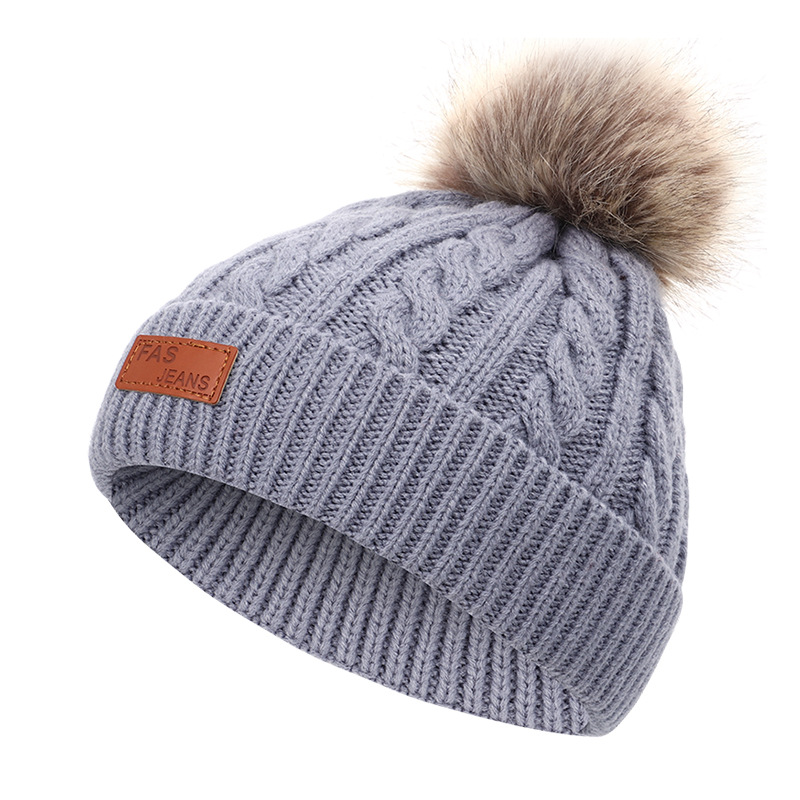 Gray-1 pompon