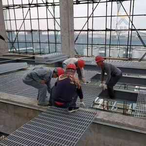 Astm <strong>A36</strong> <strong>Steel</strong> <strong>Grating</strong> Banded <strong>Steel</strong> <strong>Grating</strong> Saw Tooth Plank Platform <strong>Steel</strong> <strong>Grating</strong>