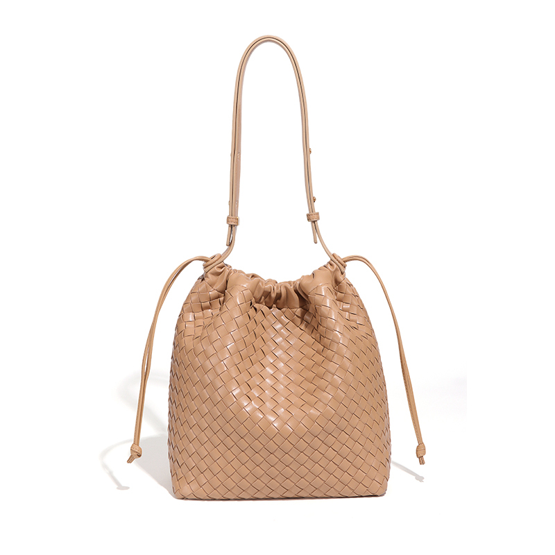 B2514 #apricot