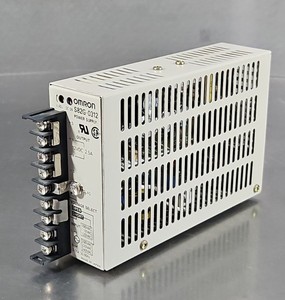 プログラミングコントローラPlc S82G0312 100240 Vac入力12 VDC出力25 Amp4C19 PLC新品オリジナル - Product Image 4