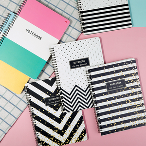 Cuaderno A7 personalizado Libro de trabajo para estudiantes simple y elegante con diseño de rayas en blanco y negro Cuaderno de bobina - Product Image 6
