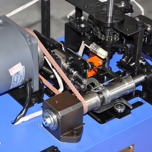 Ad alta velocità 220V 400V <span class=keywords><strong>Computer</strong></span> ad alta efficienza energetica CNC bobina automatica avvolgitore macchina con il componente del nucleo del motore