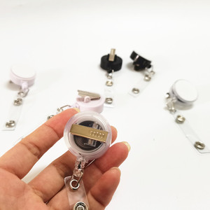 รอกป้ายเปล่าสําหรับพยาบาล 32 มม.รอบ ABS โปร่งแสงหดได้ป้าย Reel คลิปจระเข้พร้อมสายรัด PVC - Product Image 5