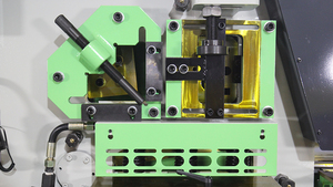 Daramco Q35Y-16系列E 60t铁工用压弯机冲剪圆头 - Product Image 5