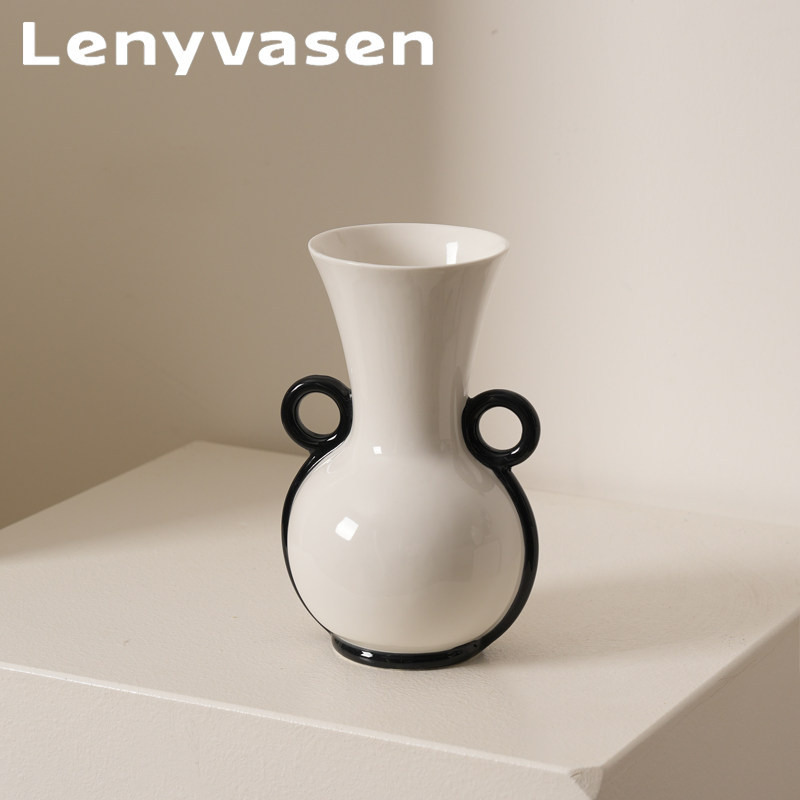 Monets vase-short version