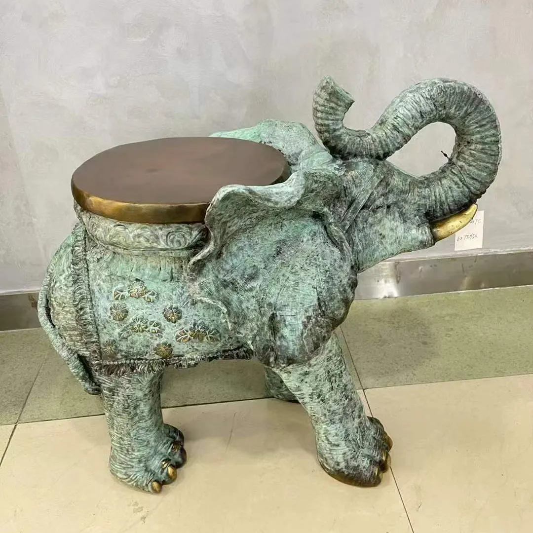 Figura animale del metallo della statua bronzea di piccola dimensione dell'elefante per la decorazione dell'ufficio e della casa