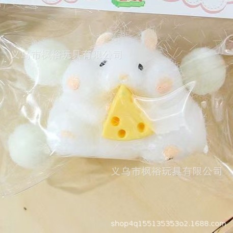 Mignon hamster-pincée blanche le