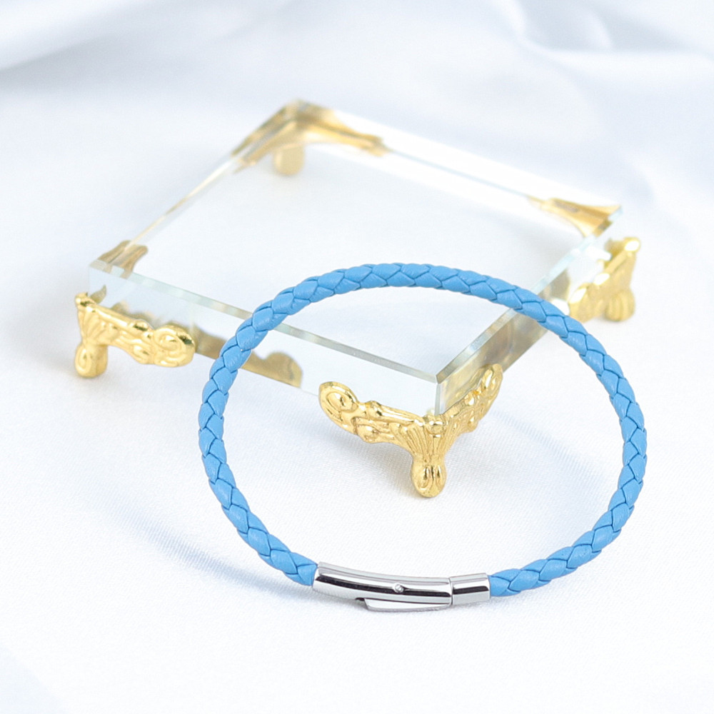 Chiusura in argento + vera pelle di pecora blu