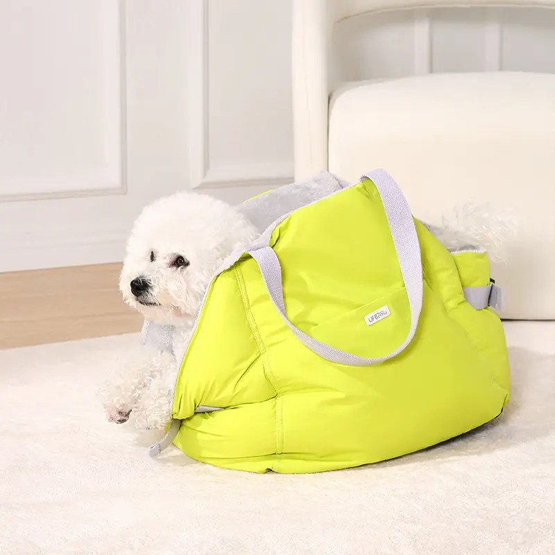 UFBemo Customize Pet Waterproof Portable Travel Booster Protector Pet Bed Cover Car Dog Seat Carrier Bag