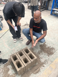 מכונה לייצור לבני בטון ידנית מכונה לבנים משתלבות מכונה לייצור לבנים בלוק חלול - Product Image 4