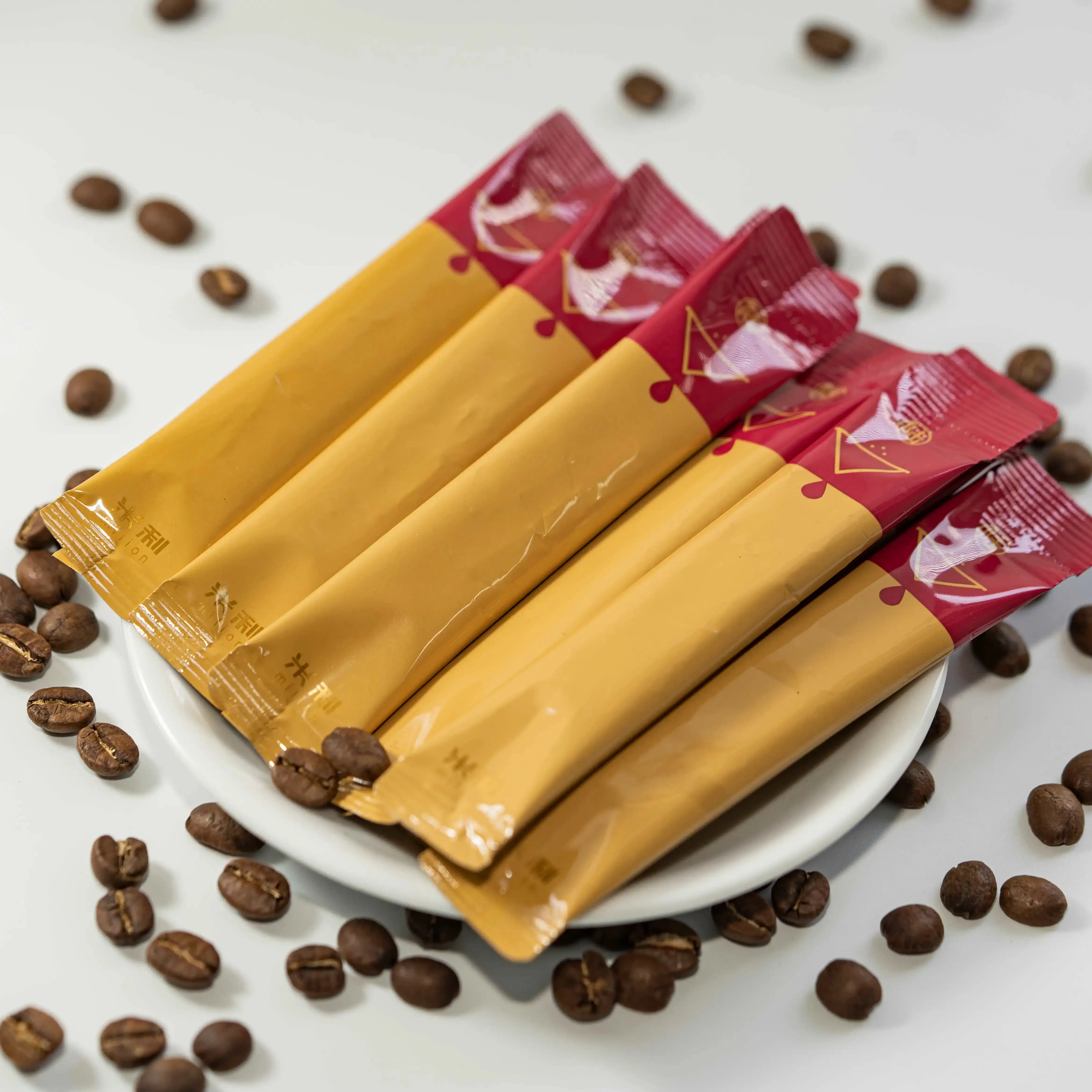 Yüksek kaliteli kahve konsantre Arabica fasulye Nuatty lezzet karamelize lezzet çanta ambalaj gıda sınıfı çözünebilir kahve 20kg