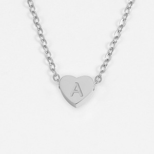 Vòng Cổ Thép Không Gỉ Vòng Cổ Chữ Cái Đầu Tiên 26 Trái Tim Vòng Cổ Mặt Dây Chuyền Chữ Vàng 18K Quà Tặng Cho Nữ - Product Image 2
