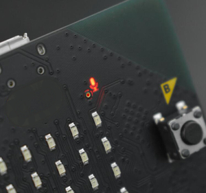 La programmazione della scheda di sviluppo delle voci supporta l'educazione alla programmazione dei bambini per Microcomputer di Mind e BXY