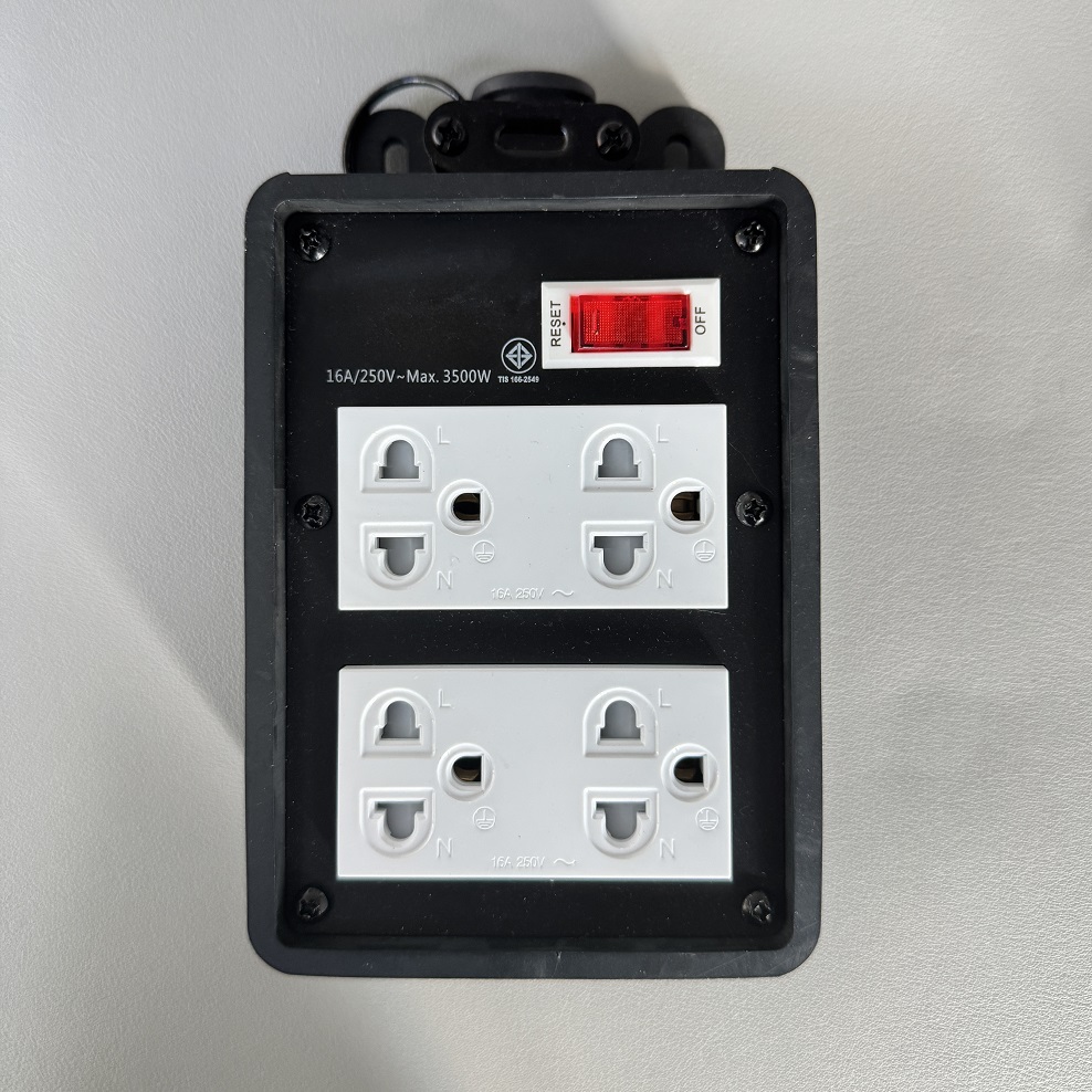 Boîte en caoutchouc duplex avec le commutateur