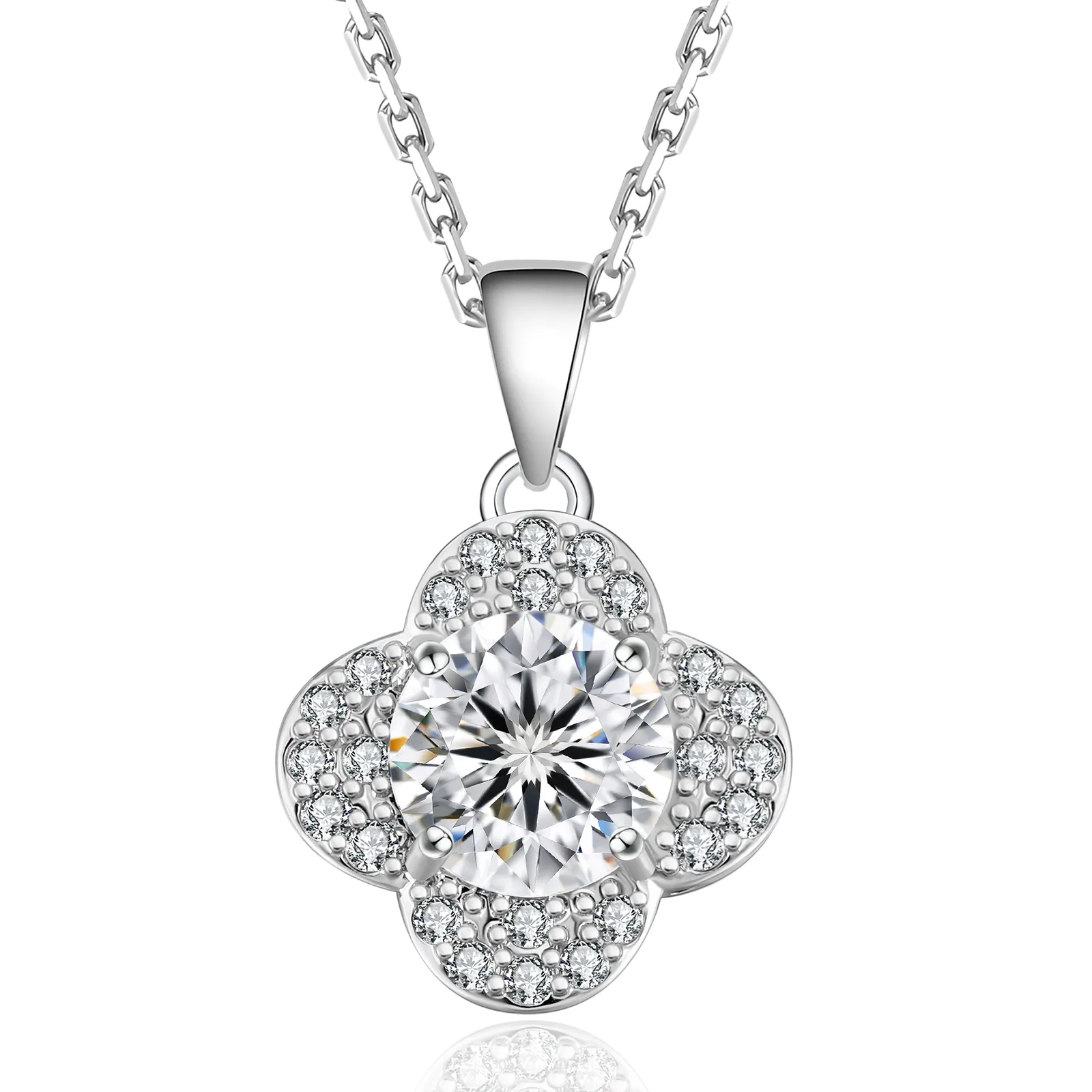 Ciondoli a quattro foglie con ciondoli a catena di gioielli con diamanti coltivati da laboratorio 925 collane con cuore in argento Sterling e Moissanite da donna