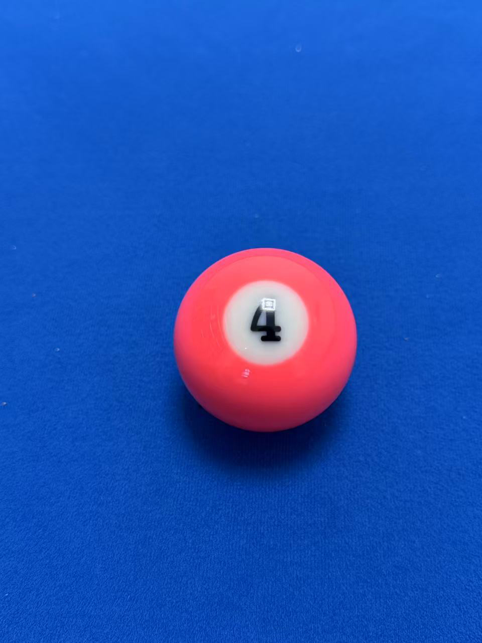 Número rosa 4