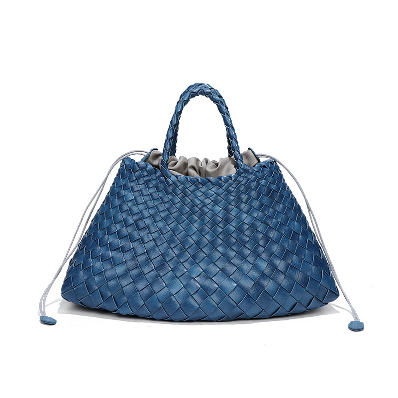 Bleu Victoria
