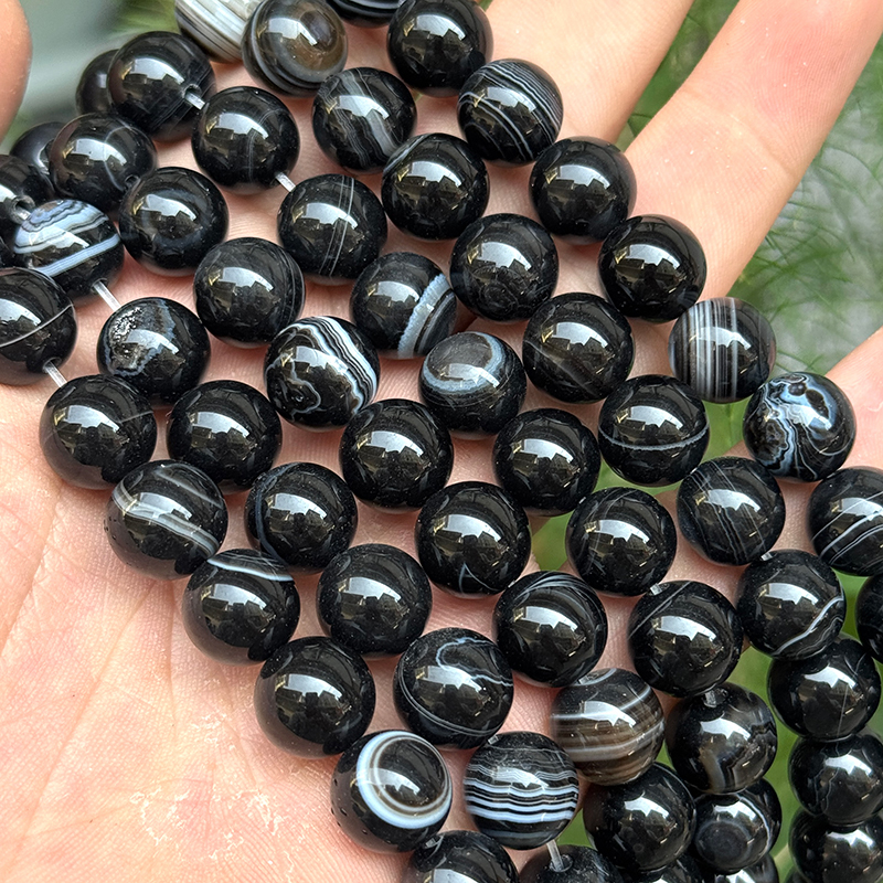 Perles d'agate à bandes noires