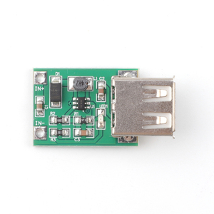 調整可能なDC-DC USBブースト電圧レギュレータモジュールボード、0.9V〜5V入力から安定した5V DC出力 (600mA) - Product Image 1