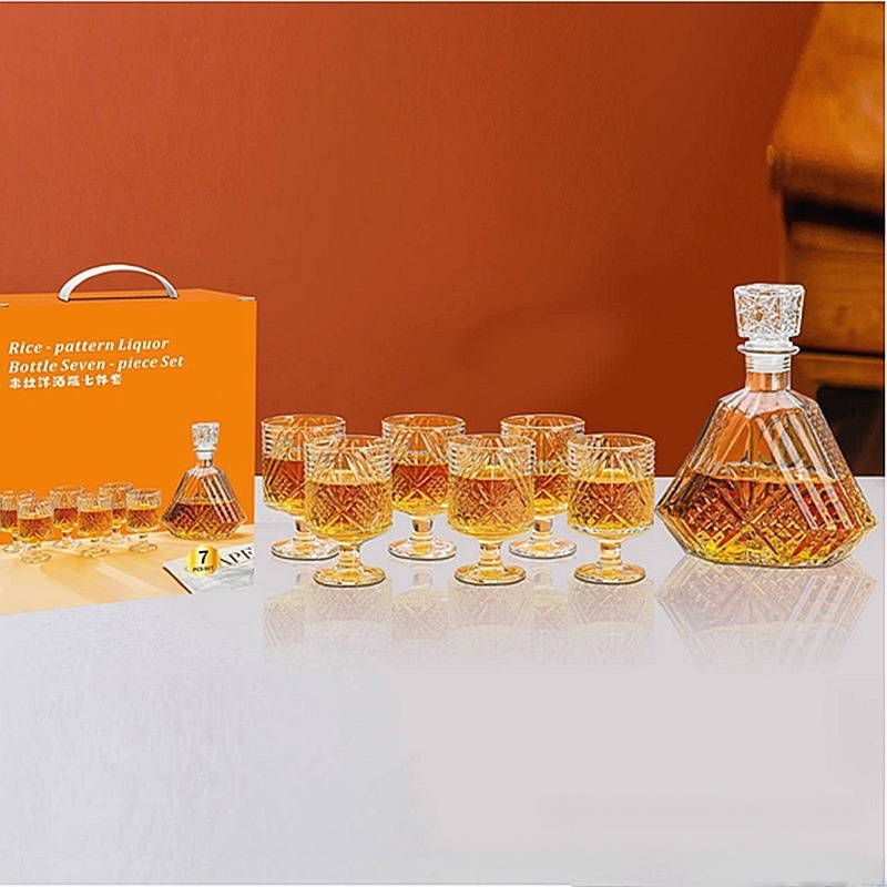 Ensemble de 7 bouteilles d'alcool à motif de riz transparent
