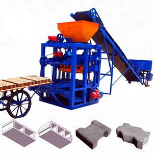 QT4-24B教客户使用半自动混凝土砌块机生产路缘石砌块 - Product Image 2