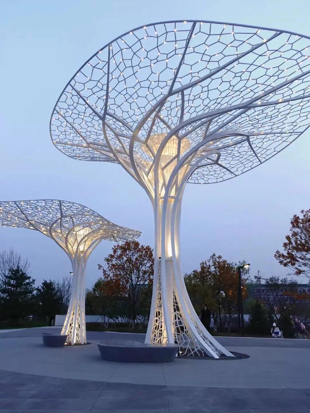 Corridor sculpture