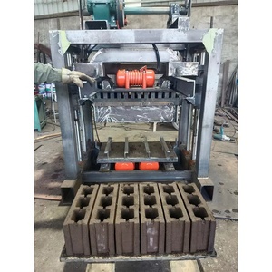 Máquina automática de ladrillos y cemento para pavimentación, máquina para hacer bloques huecos, máquina moldeadora de bloques de hormigón, precio de fábrica - Product Image 1