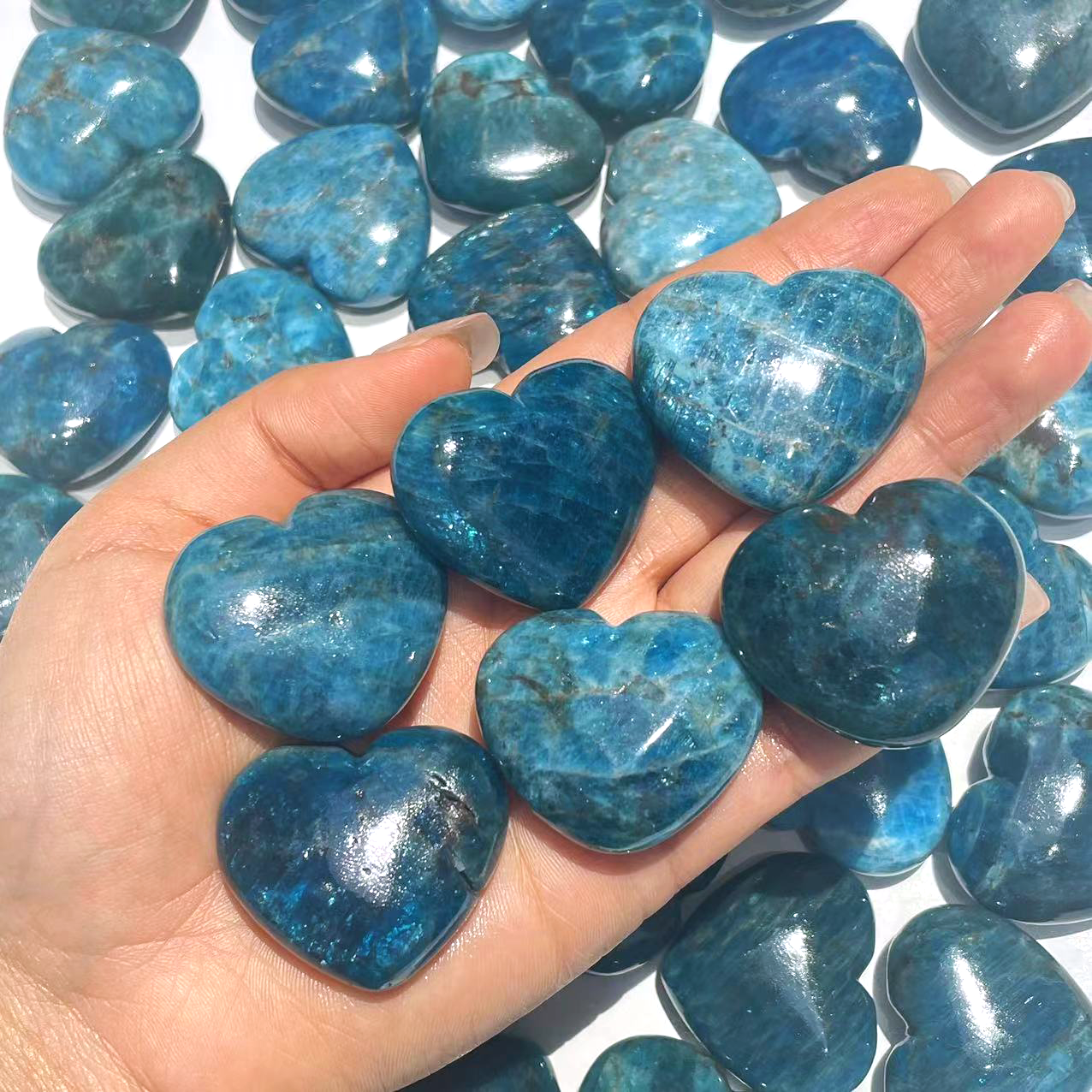 หัวใจคริสตัลอะพาไทต์สีน้ำเงิน ขนาด 3.5 ซม.