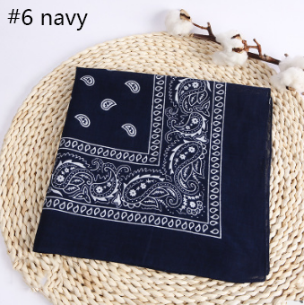 6. Bleu marine