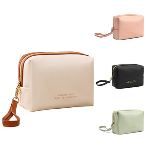 <strong>2025</strong> New Arrival Customized Logo Cream Luxury PU Leather Makeup Bag Large Fashion Portable Zipper Beauty Cosmetic <strong>Pouches</strong> - Product Image 3
