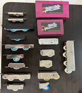 Cửa trượt ròng rọc theo dõi nhà bếp phòng tắm cửa thép cửa gỗ treo đường sắt trên trượt đường sắt phụ kiện Tám bánh xe - Product Image 6