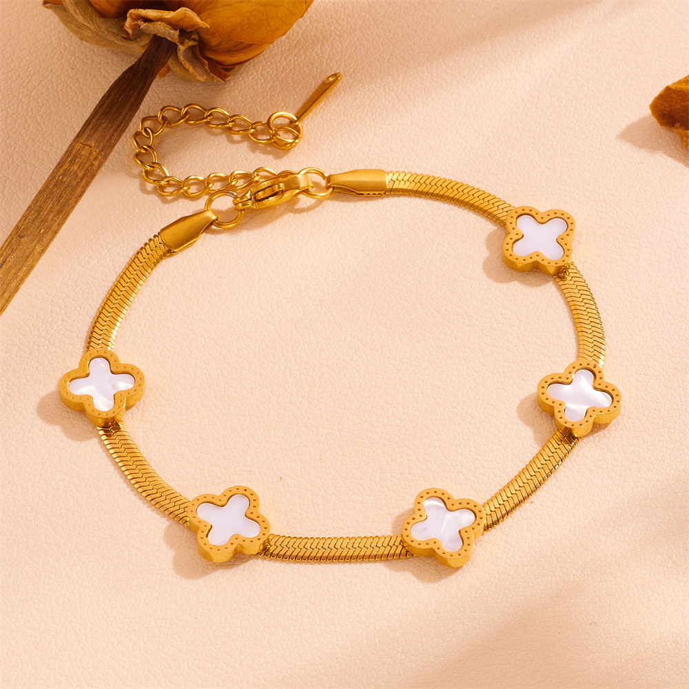 Bracelet coquillage blanc trèfle à quatre feuilles L802