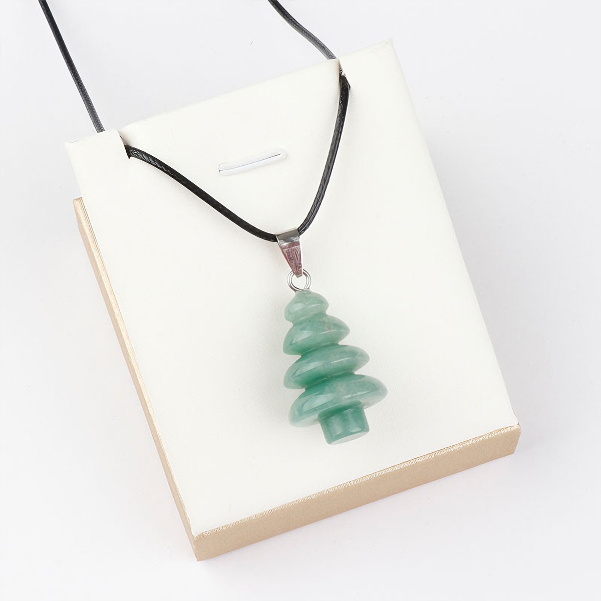 Mausolée vert oriental avec corde