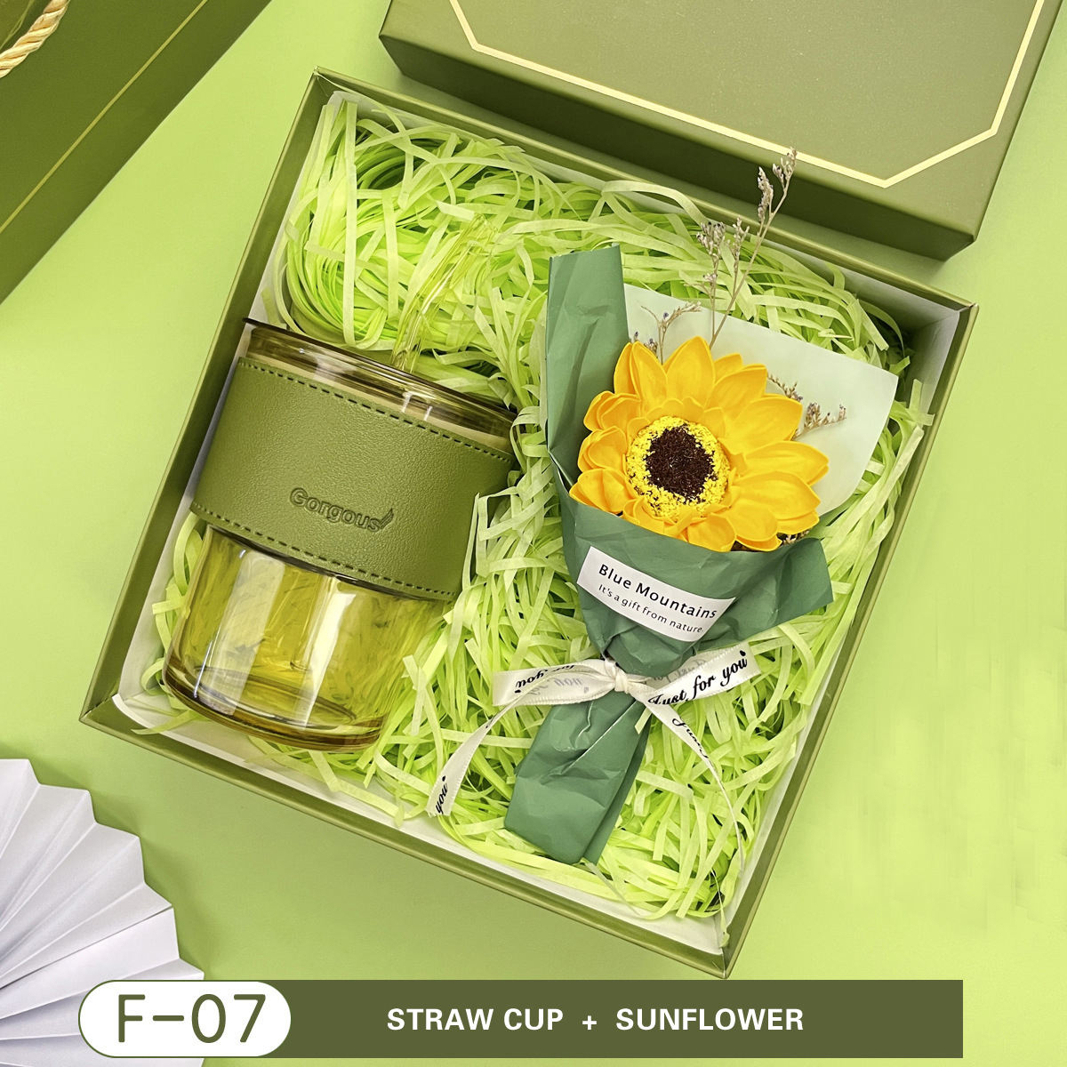 Tasse en verre, Fleur