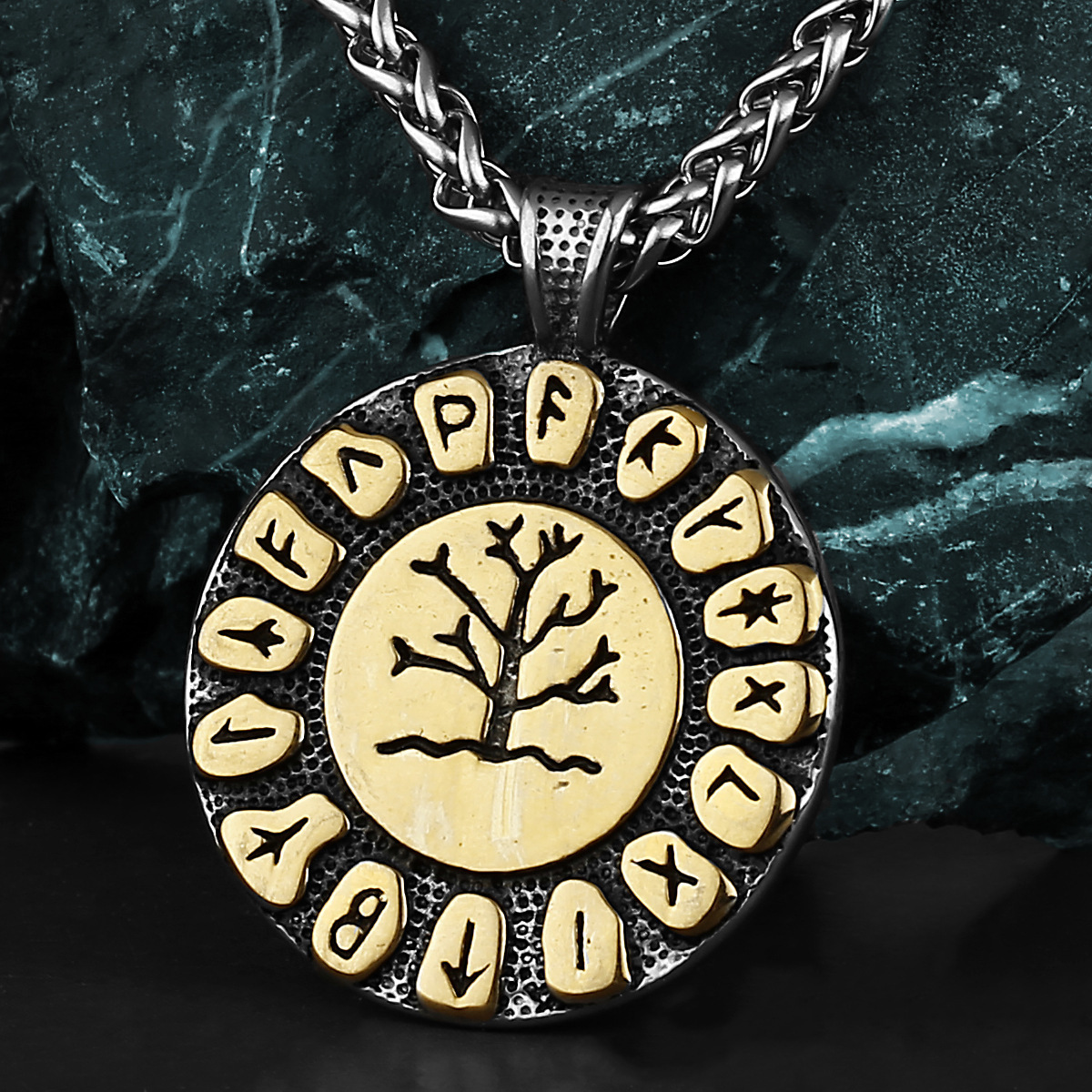 gold (with 60cm chain)